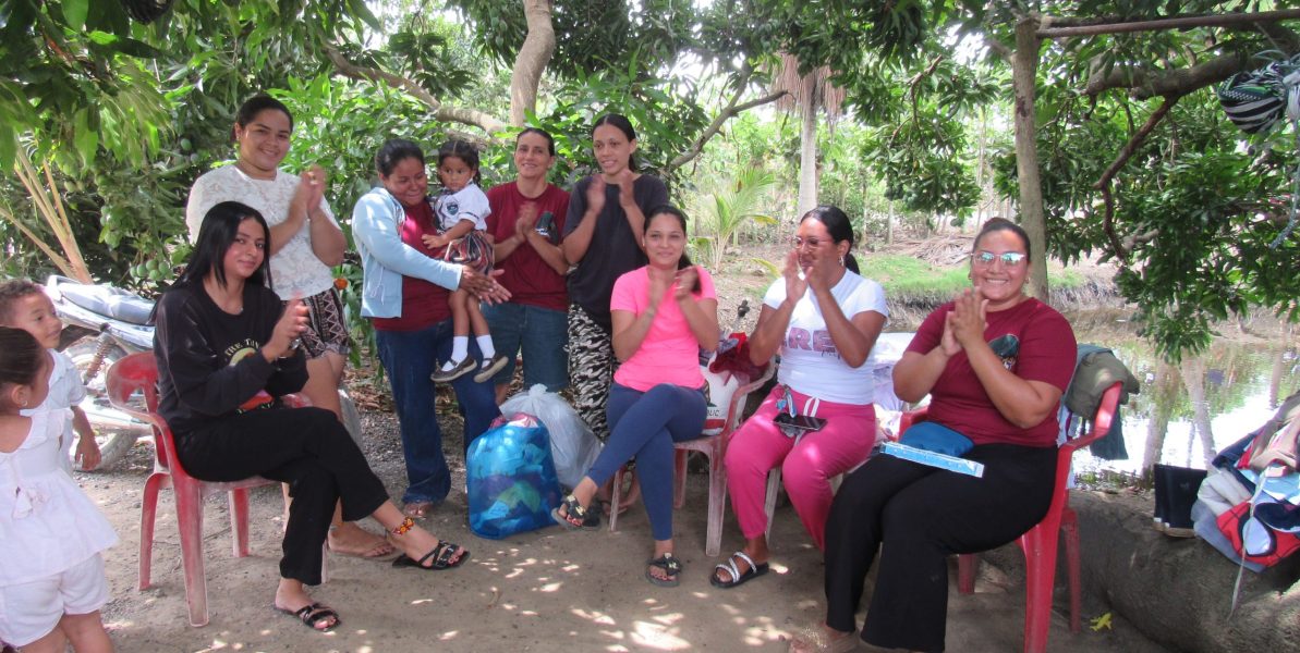 Entrega de donaciones en Córdoba - Sarandelo